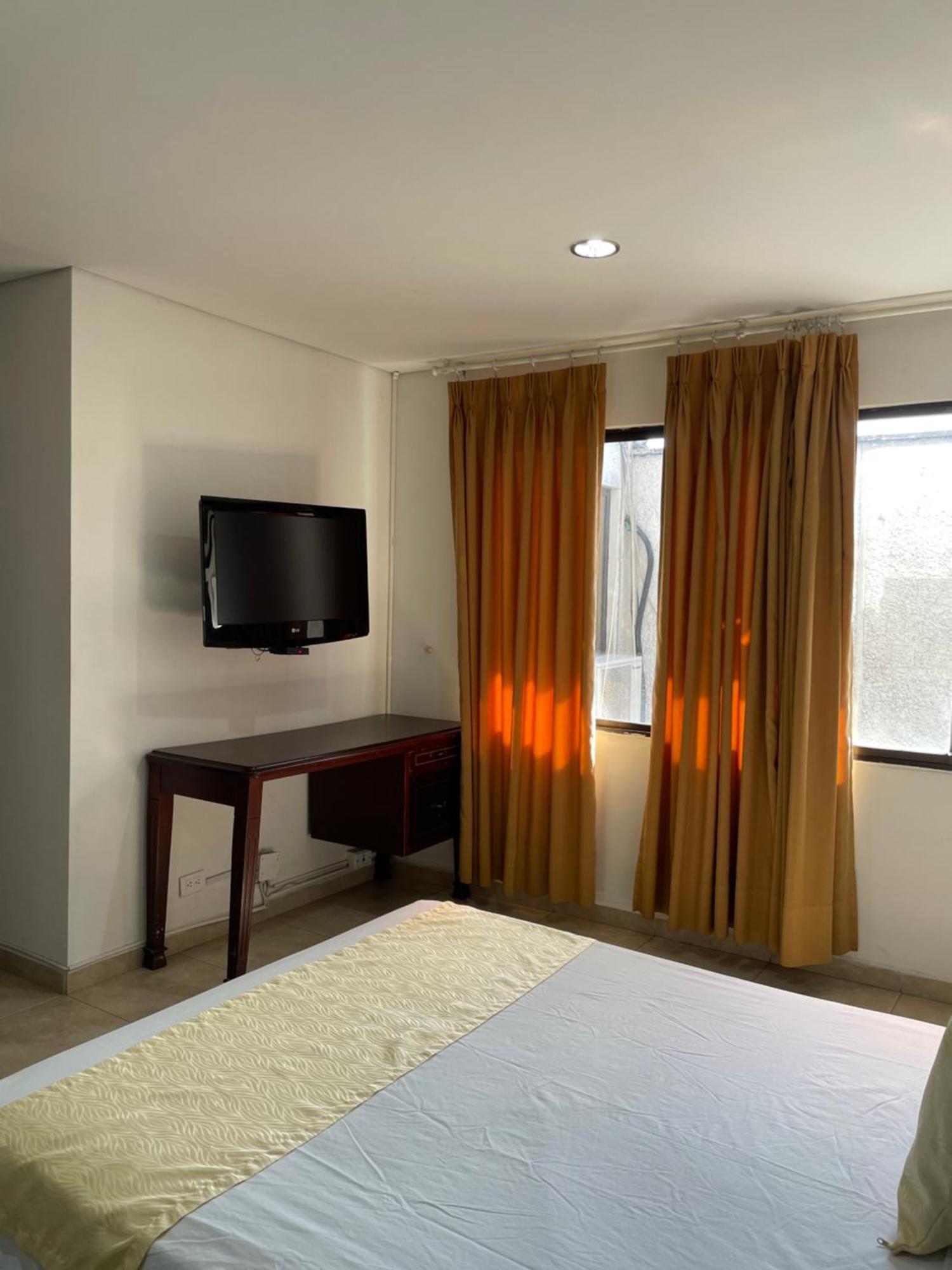 Hotel Prince Plaza Medellin Exterior photo