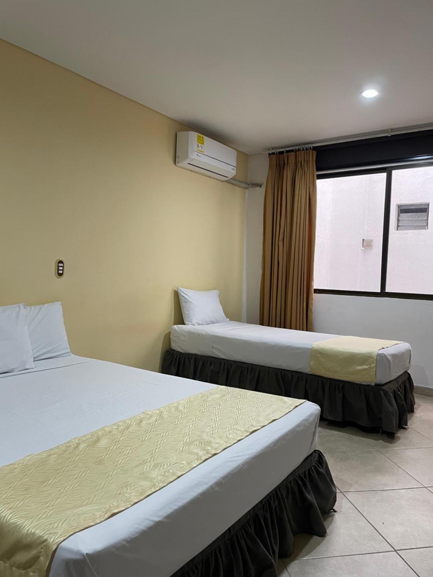 Hotel Prince Plaza Medellin Exterior photo