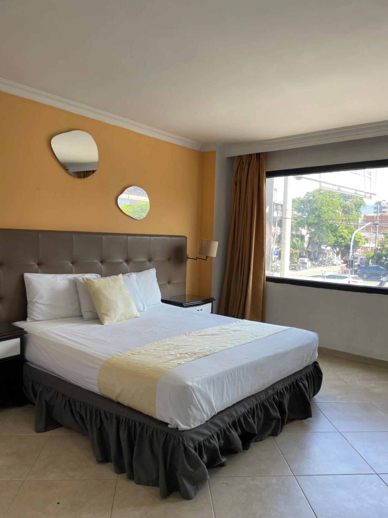 Hotel Prince Plaza Medellin Exterior photo