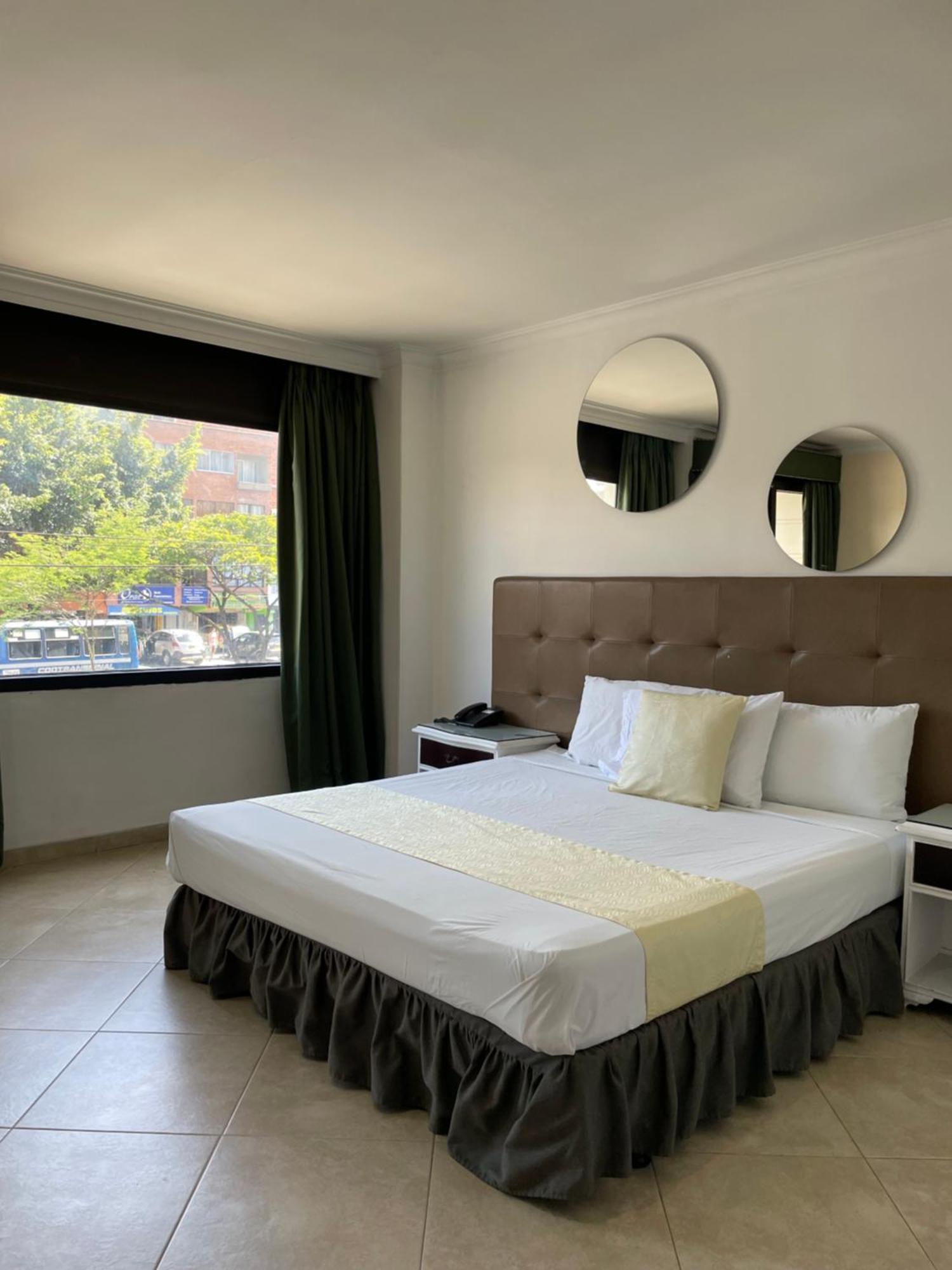 Hotel Prince Plaza Medellin Exterior photo