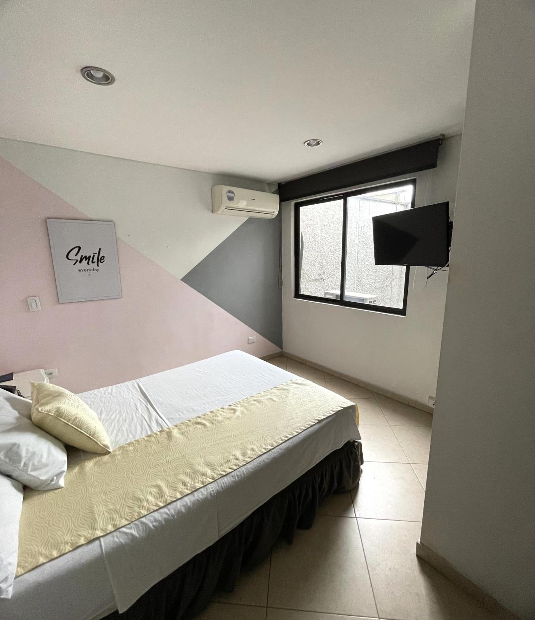 Hotel Prince Plaza Medellin Exterior photo